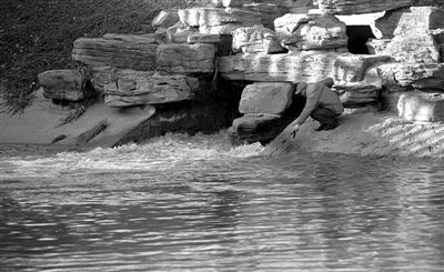 北京清河中游日排污水最高25萬噸散發惡臭(組圖)