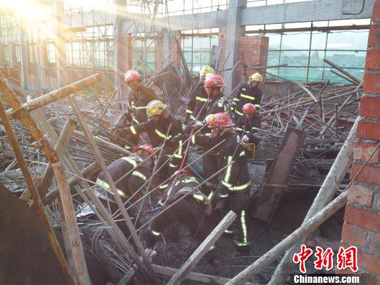 浙江諸暨一企業工地支模架坍塌造成2死4傷