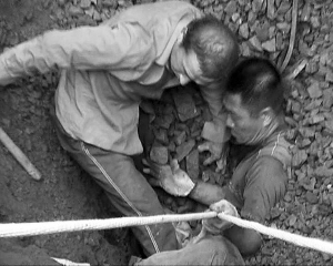 三名礦工被深埋