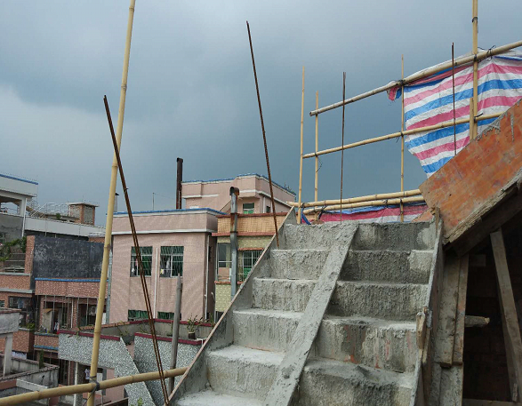 石碣鎮“8·20”一般高處墜落事故調查報告