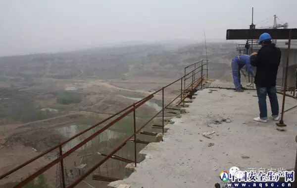 掛籃懸臂澆筑施工現場常見的安全隱患_13