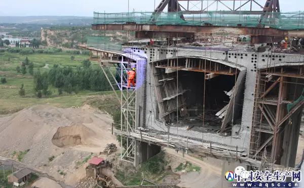 掛籃懸臂澆筑施工現場常見的安全隱患_27