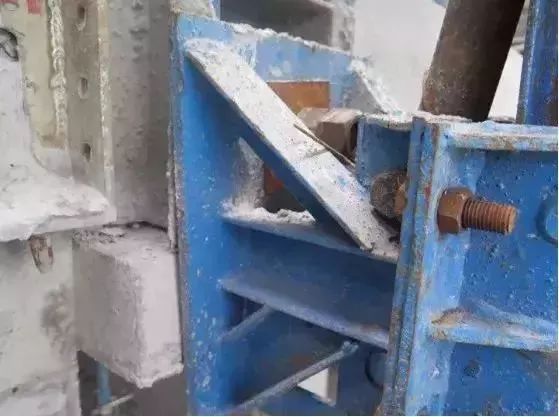 爬架施工，這9個(gè)安全隱患監(jiān)理要重點(diǎn)關(guān)注！_11