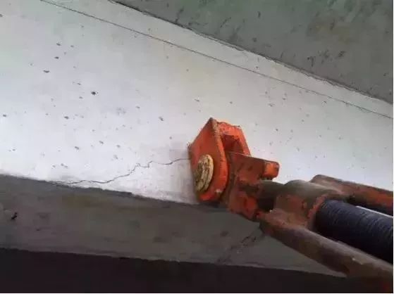 爬架施工，這9個(gè)安全隱患監(jiān)理要重點(diǎn)關(guān)注！_9