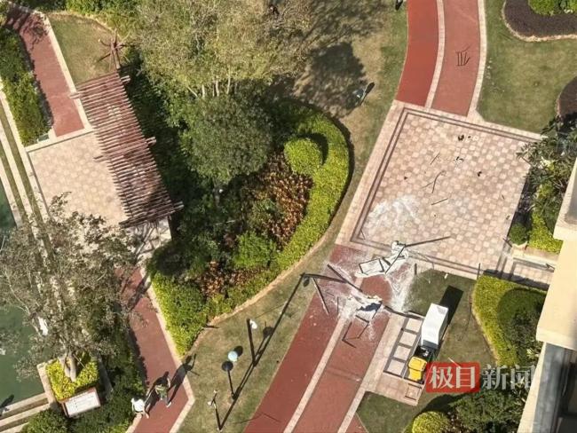 泉州一小區發生疑似閃爆 致1死3傷，多個部門到達現場調查