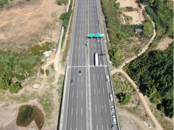 泉南高速公路柳州段“10·30”道路交通事故調查報告