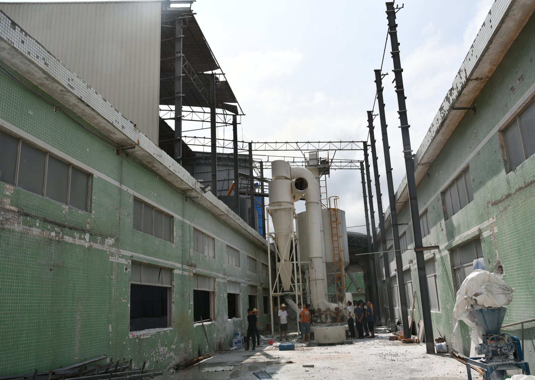 平桂望高榮發(fā)公司“8·15”一般高處墜落事故調(diào)查報告