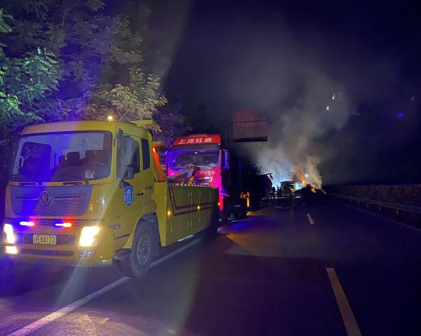 S2成巴高速公路（南部縣境內）“4·28”較大道路交通事故調查報告